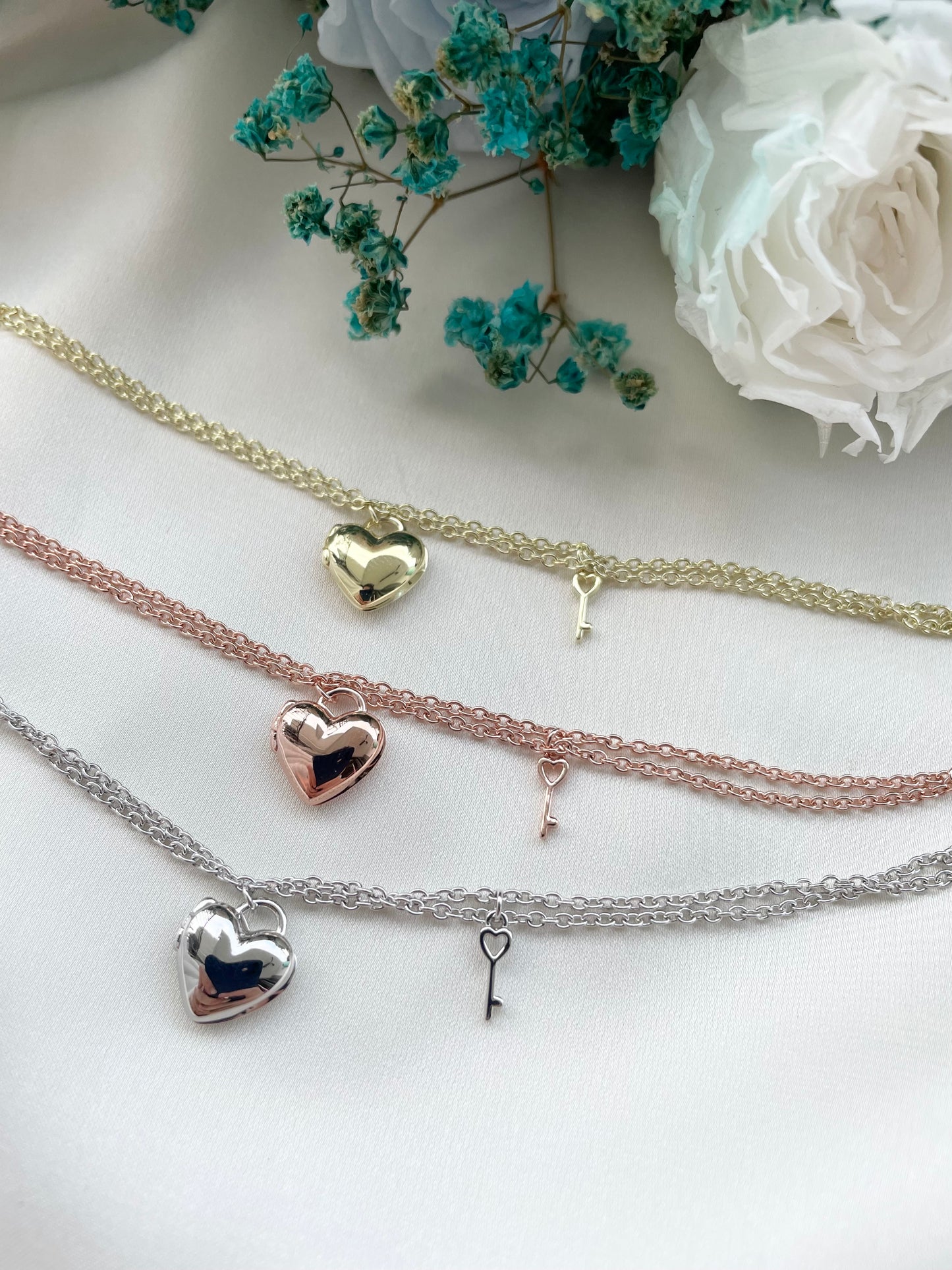 Heart Padlock Bracelet (Cable Chain) in Gold Vermeil