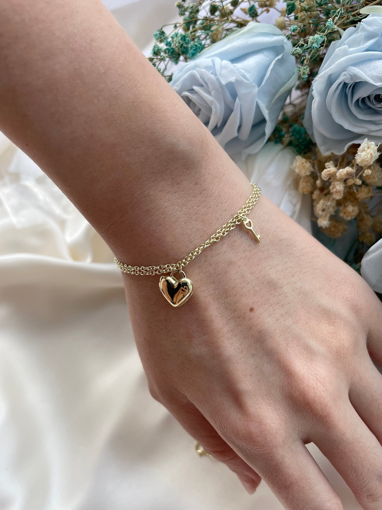 Heart Padlock Bracelet (Cable Chain) in Gold Vermeil