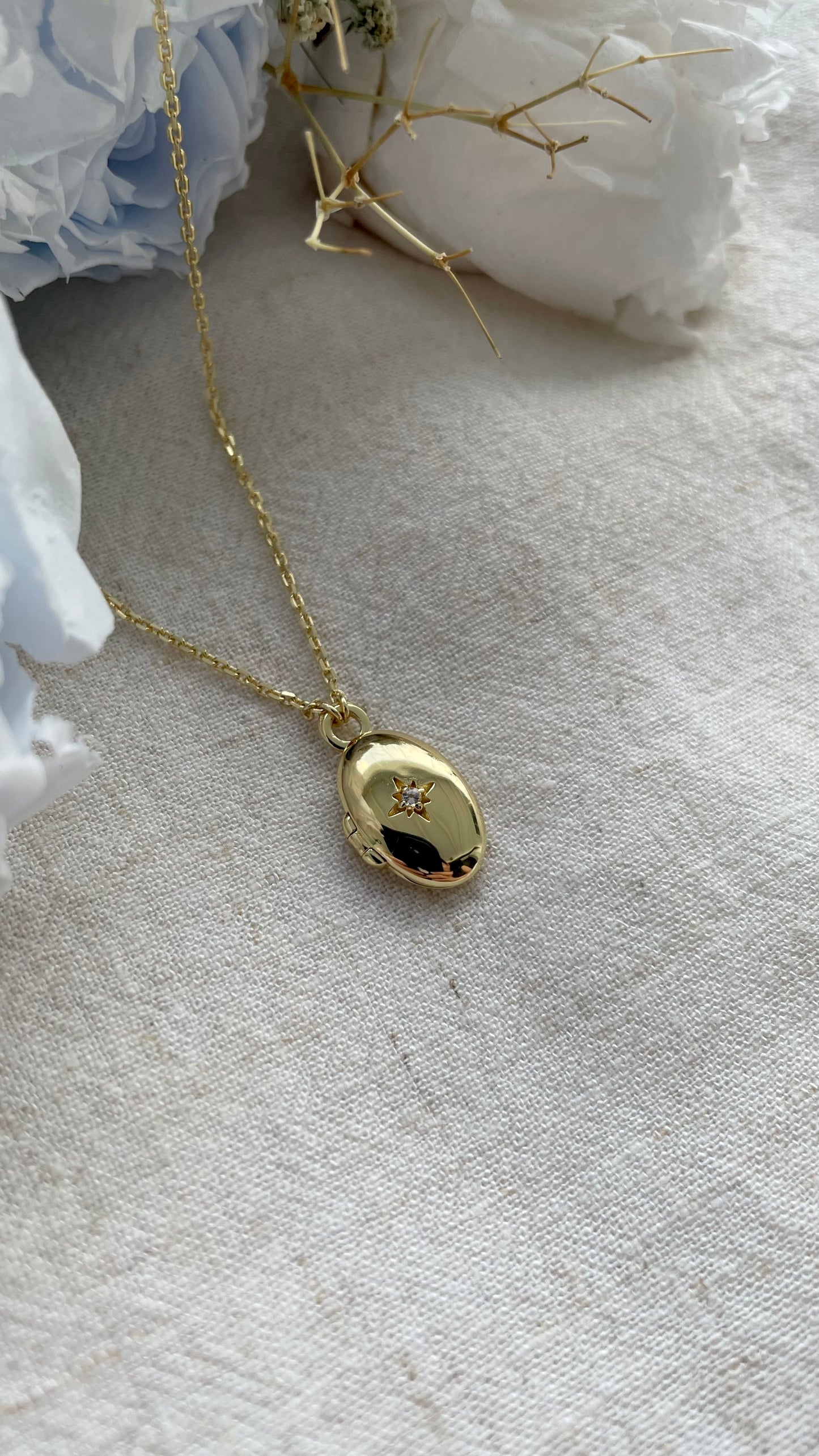 Celestial Locket In Gold Vermeil