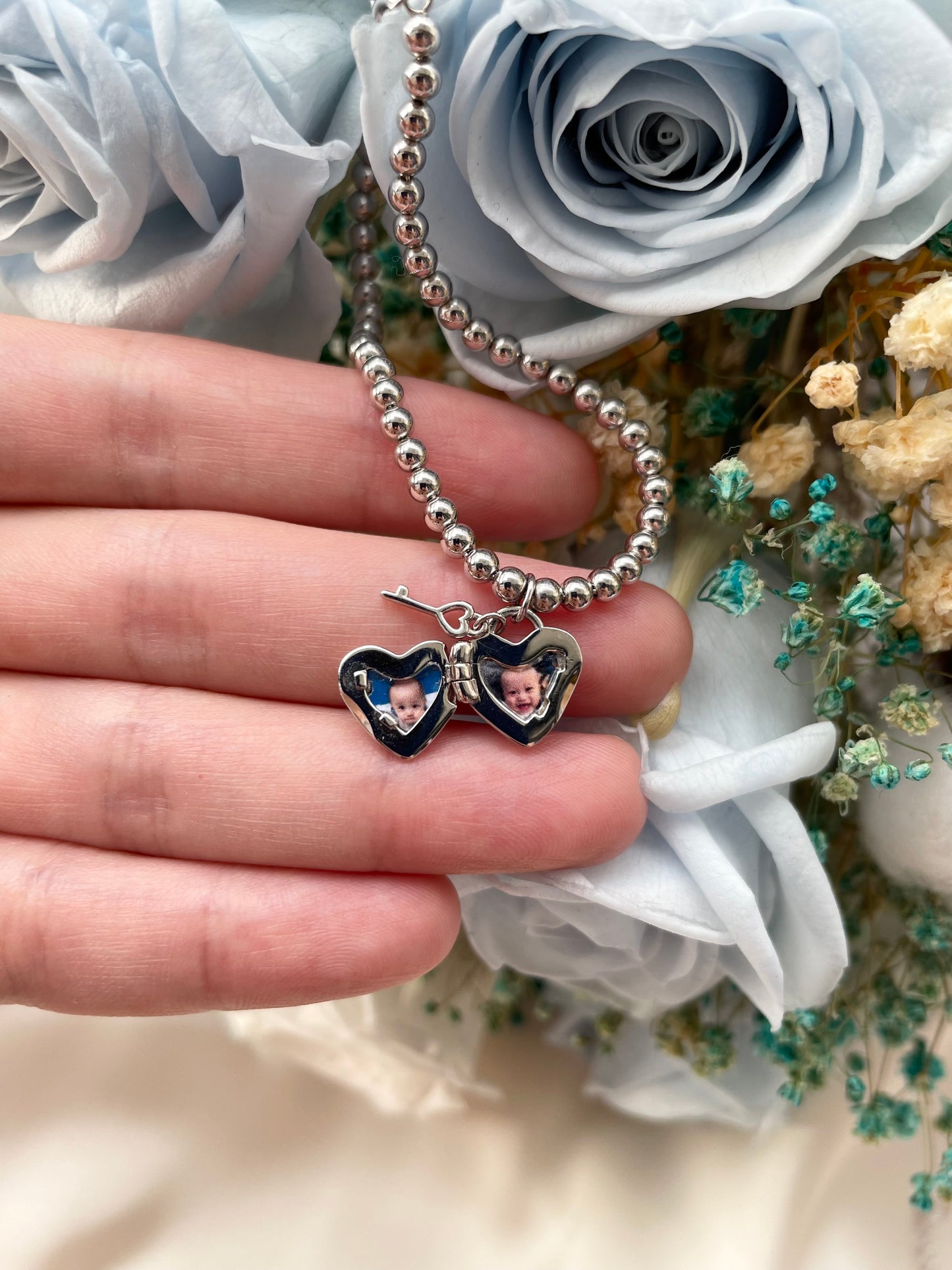 (backorder) Heart Padlock Bracelet (Beaded) in Silver