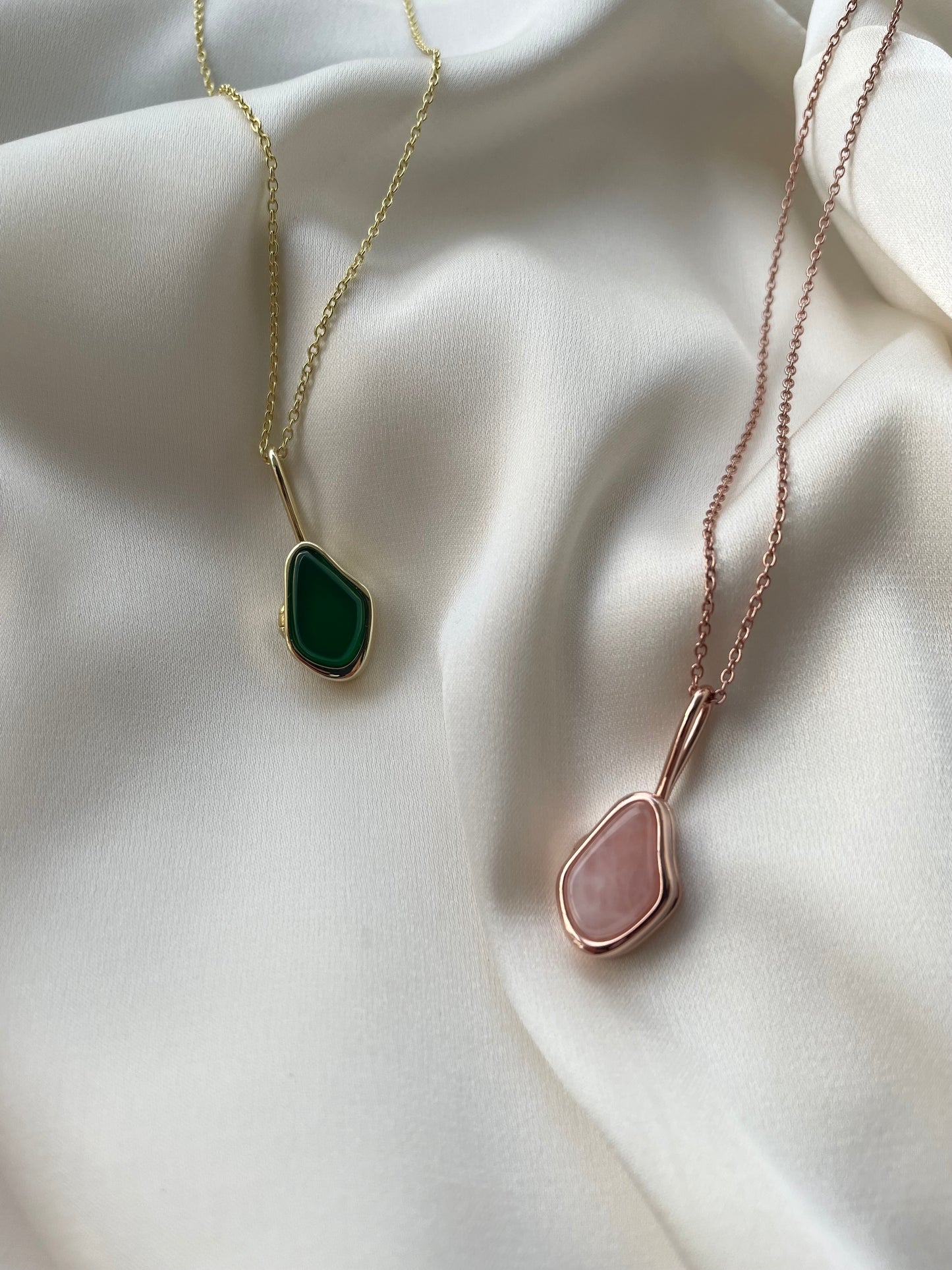Islet Locket in Rose Gold Vermeil with Rose Quartz