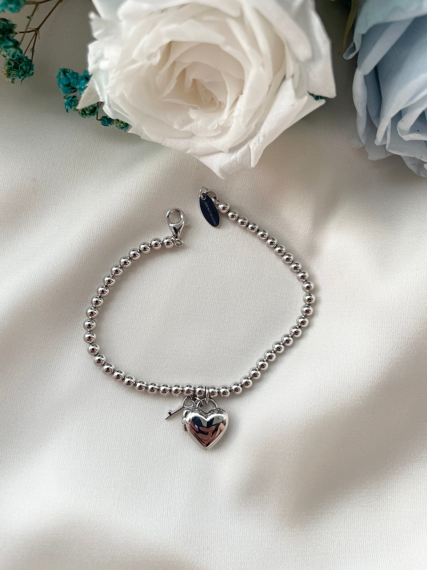 (backorder) Heart Padlock Bracelet (Beaded) in Silver