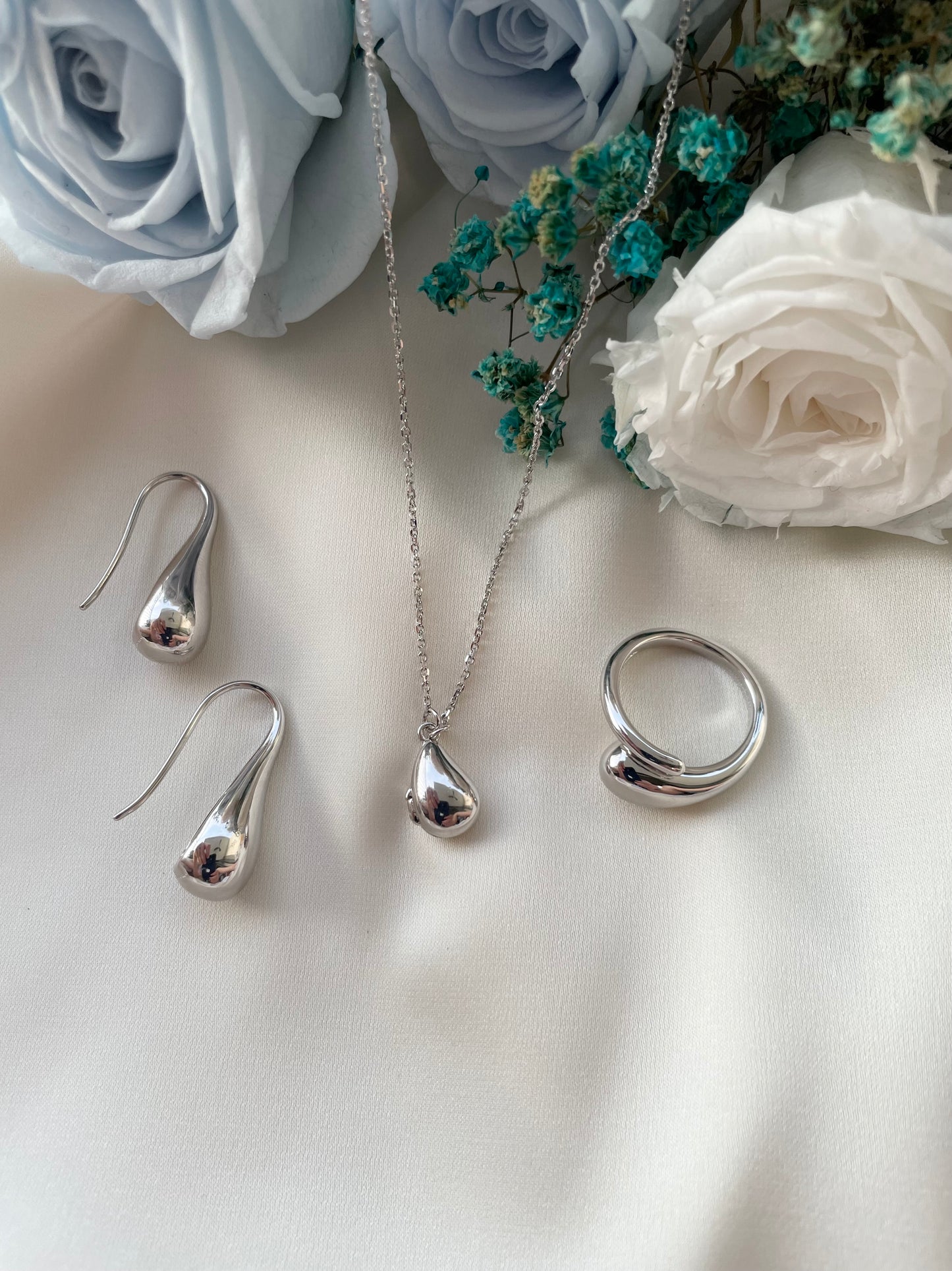 Teardrop Ring in Sterling Silver