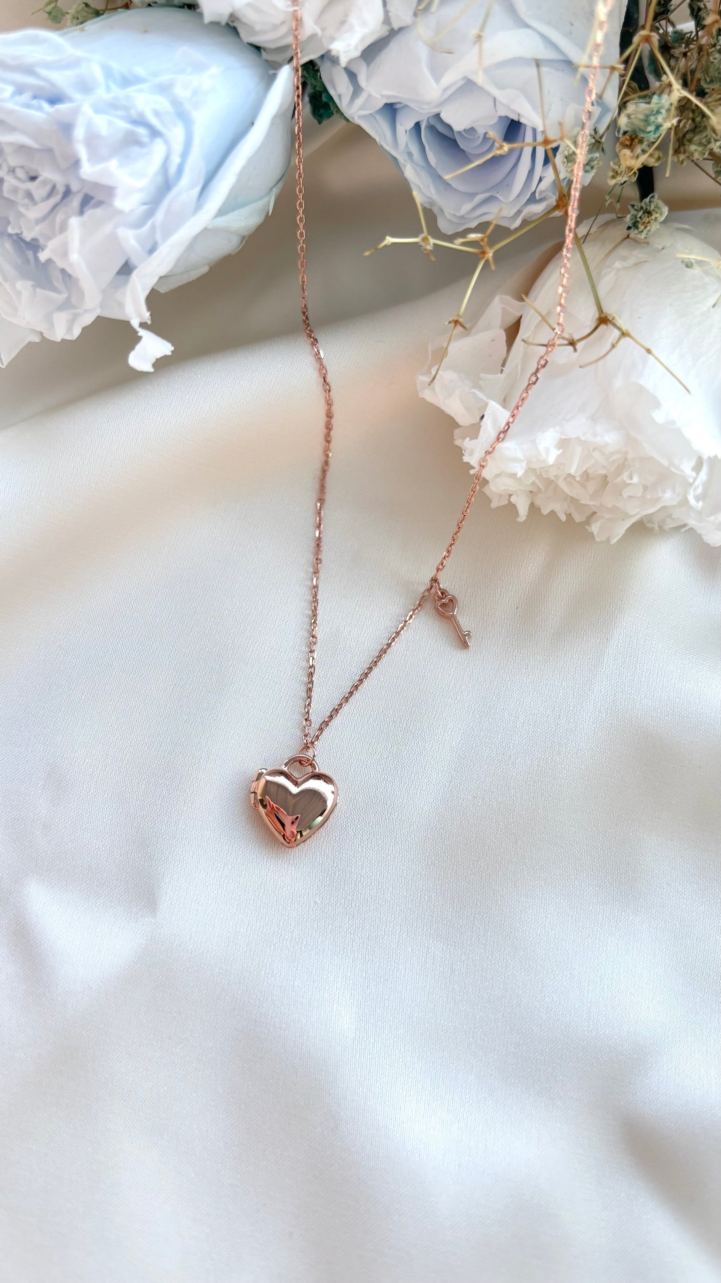 Mini Heart Locket in Rose Gold Vermeil