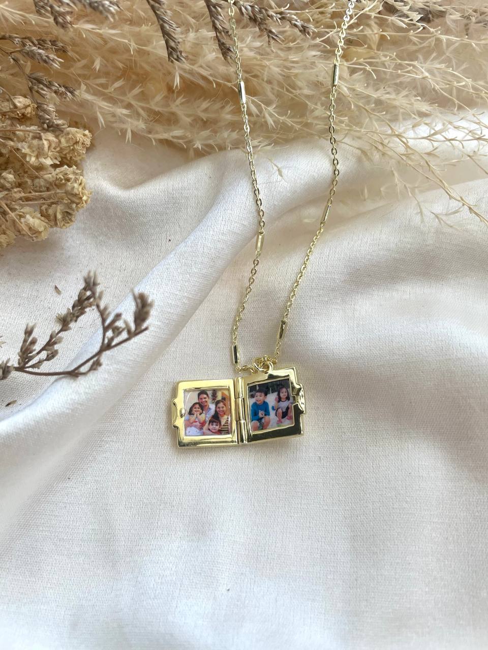 Square Locket In Gold Vermeil