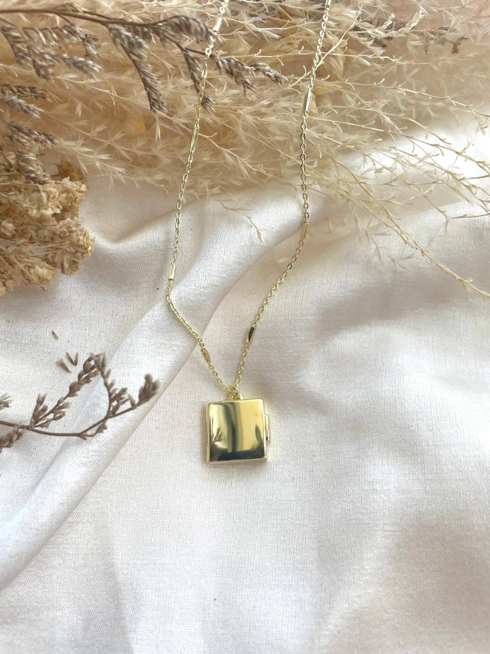 Square Locket In Gold Vermeil