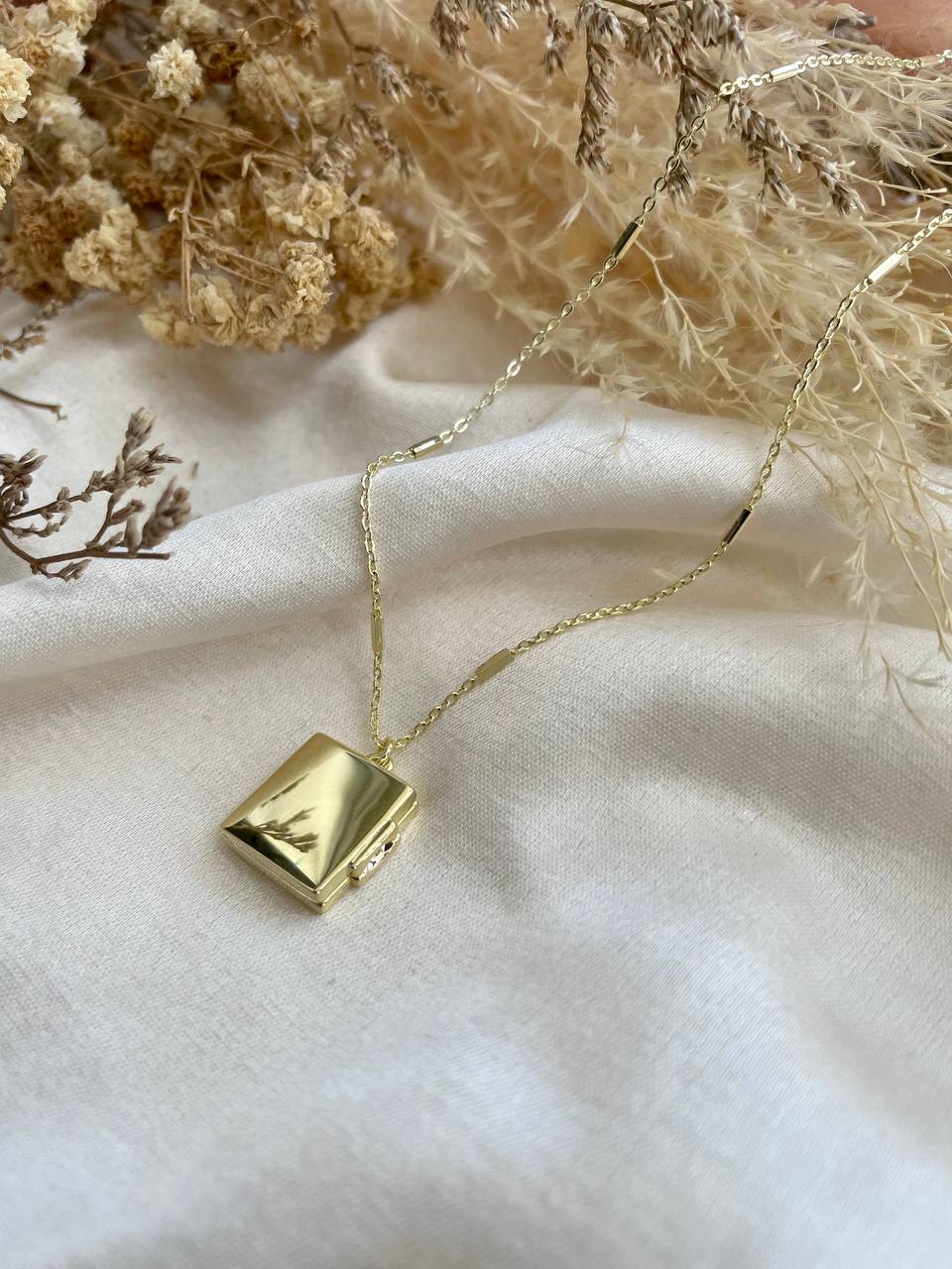 Square Locket In Gold Vermeil
