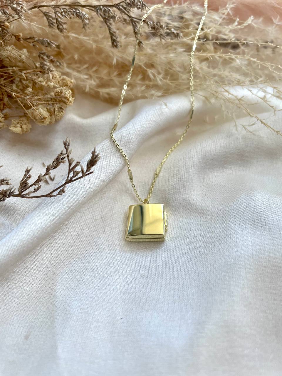 Square Locket In Gold Vermeil