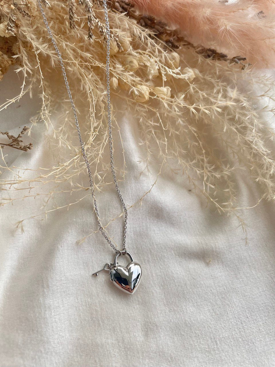 Heart Padlock Locket In Solid Gold 18K