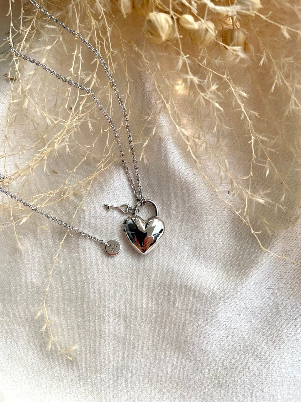 Heart Padlock Locket In Solid Gold 18K