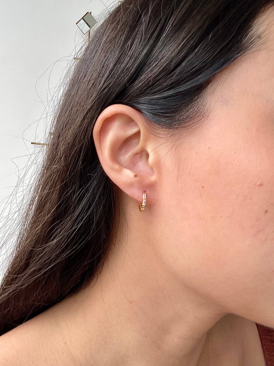 (Instock) 18K Baguette White Sapphire Hoops Earrings