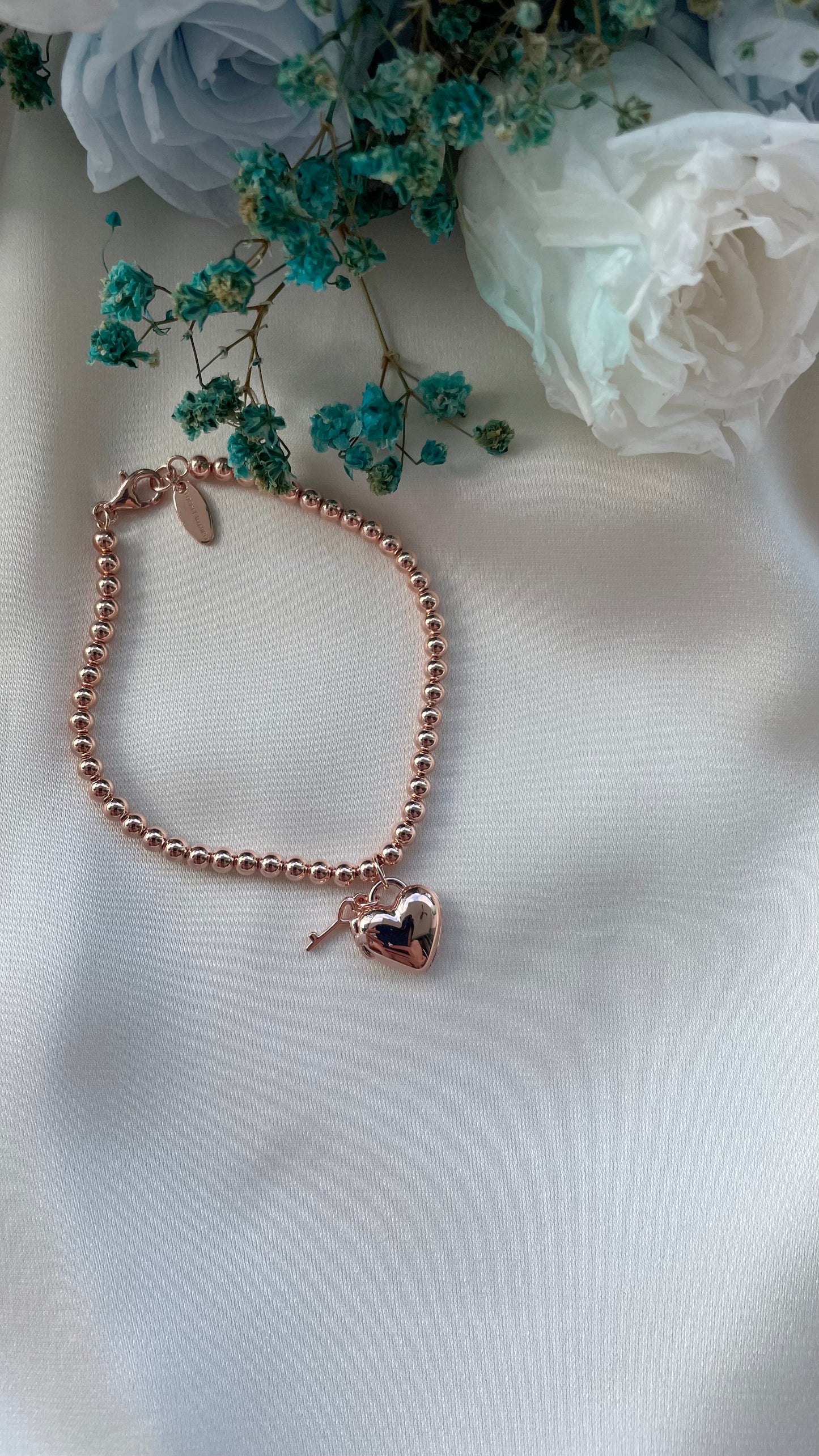 Heart Padlock Bracelet (Beaded)