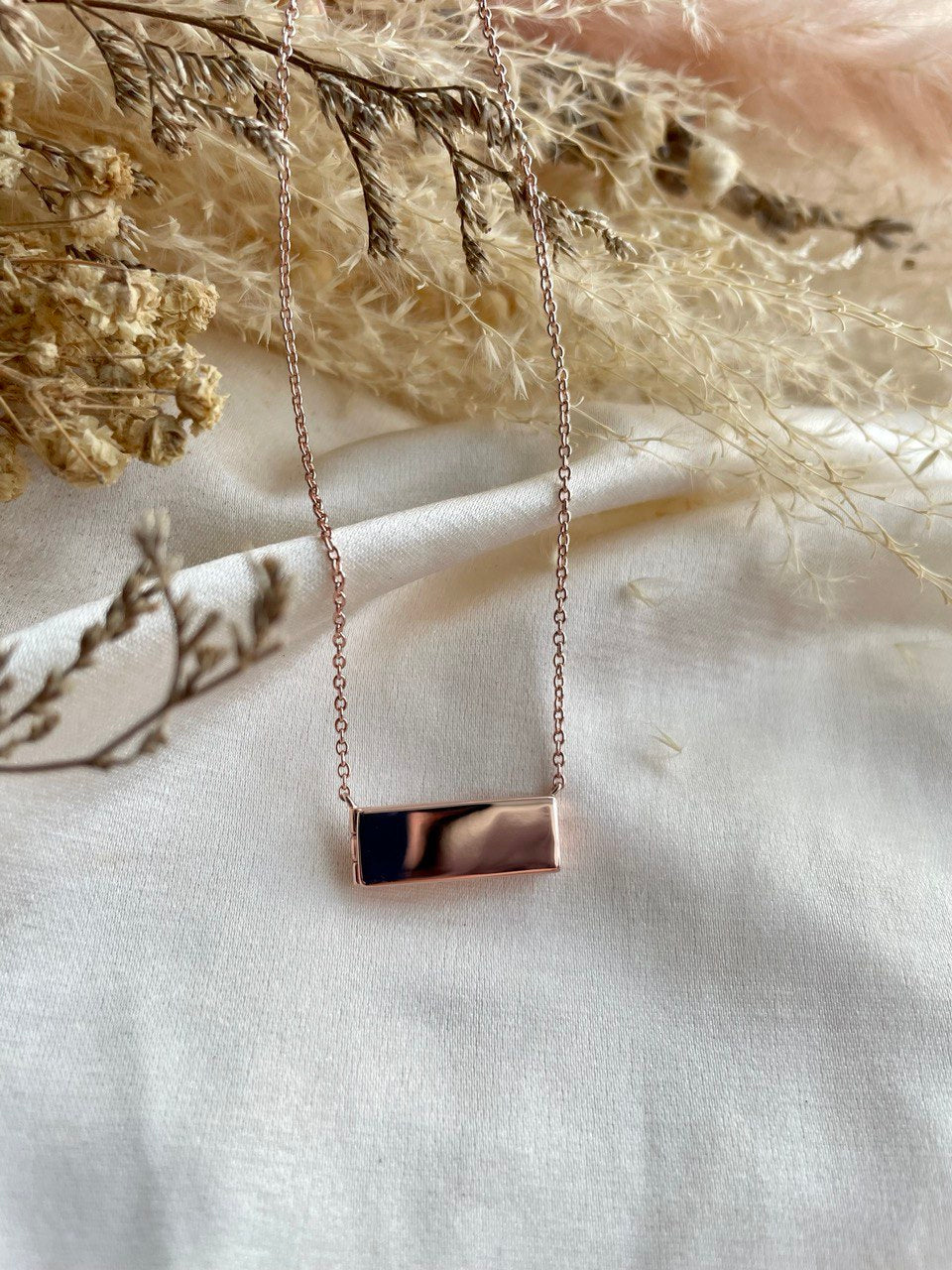 Bar Locket