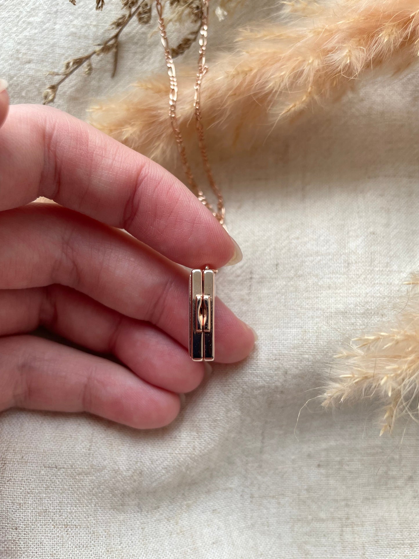 Mother of Pearl Rectangle Locket