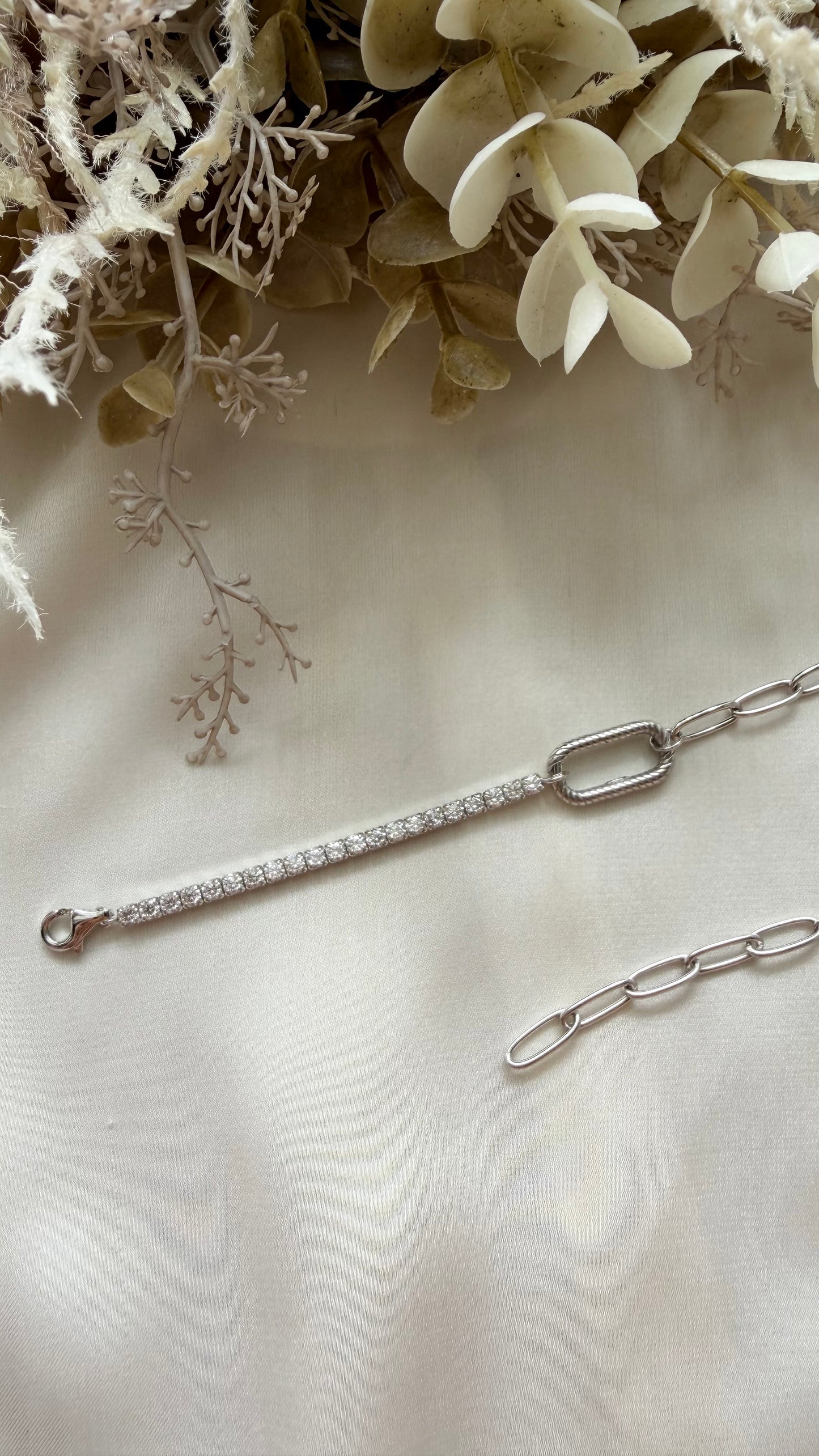 (Backorder) Tennis Paper Clip Charm Locket Bracelet (Chain Only - Silver)