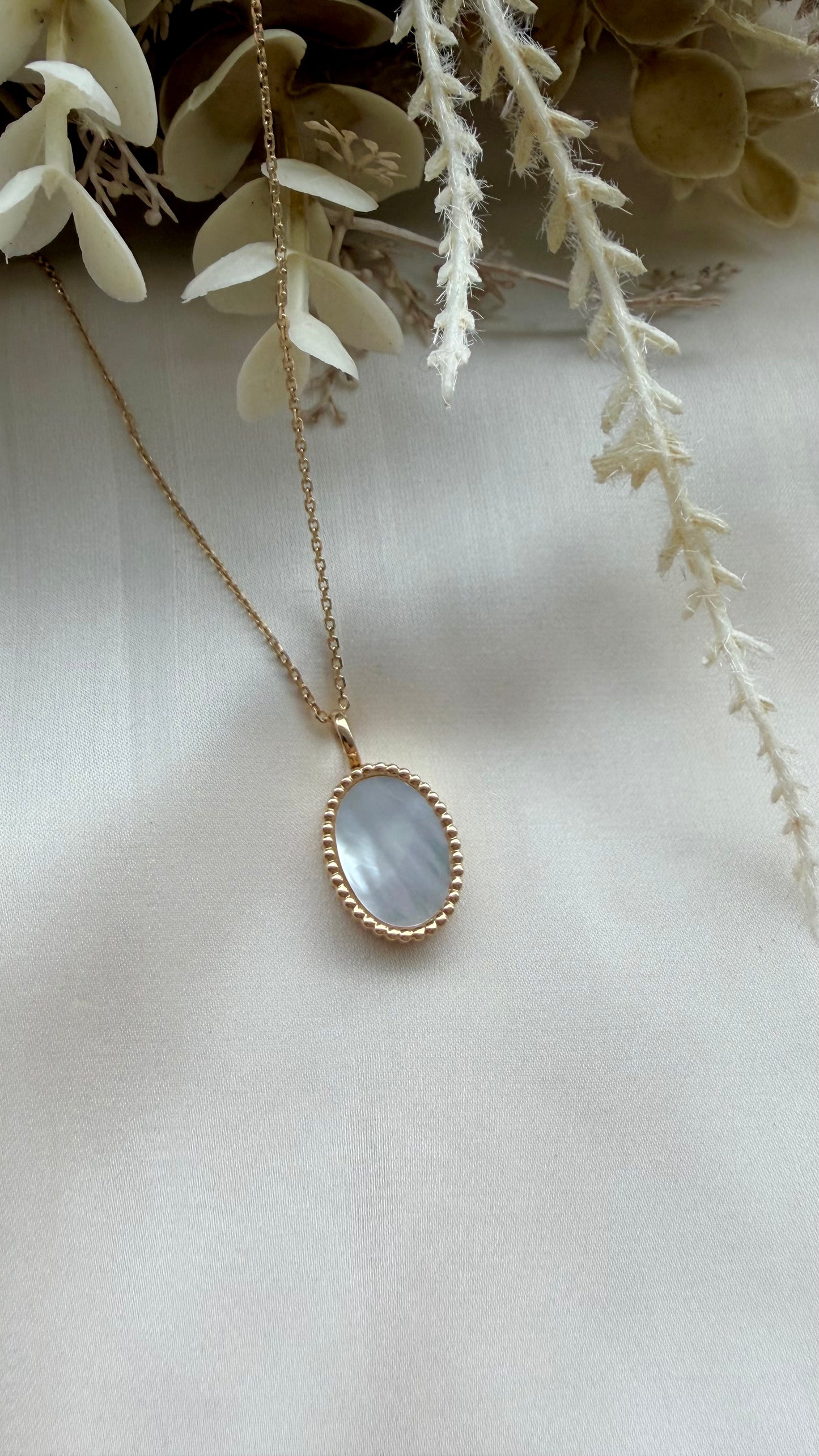 Anniversary Locket in Solid Gold 18K & 14K