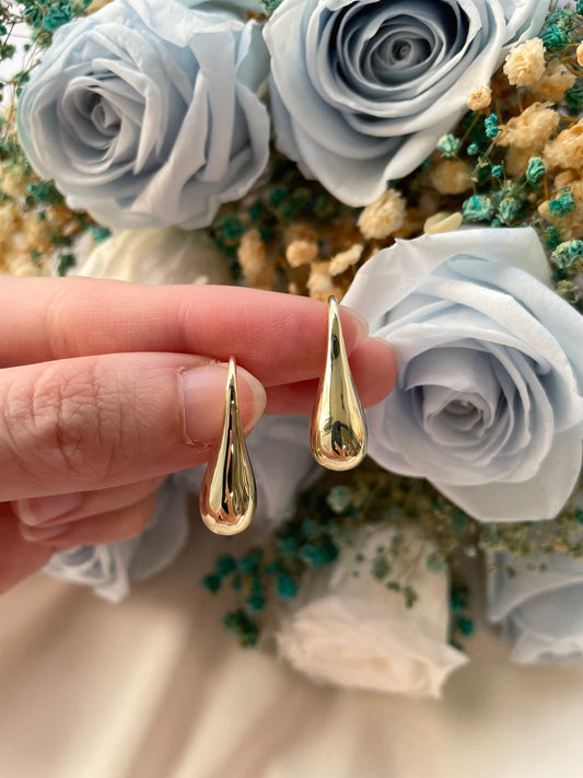 Teardrop Earrings in Gold Vermeil