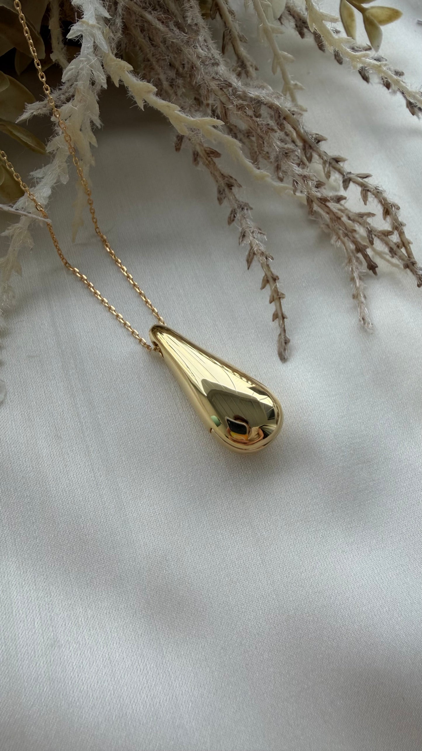 Sliding Teardrop Locket in Gold Vermeil