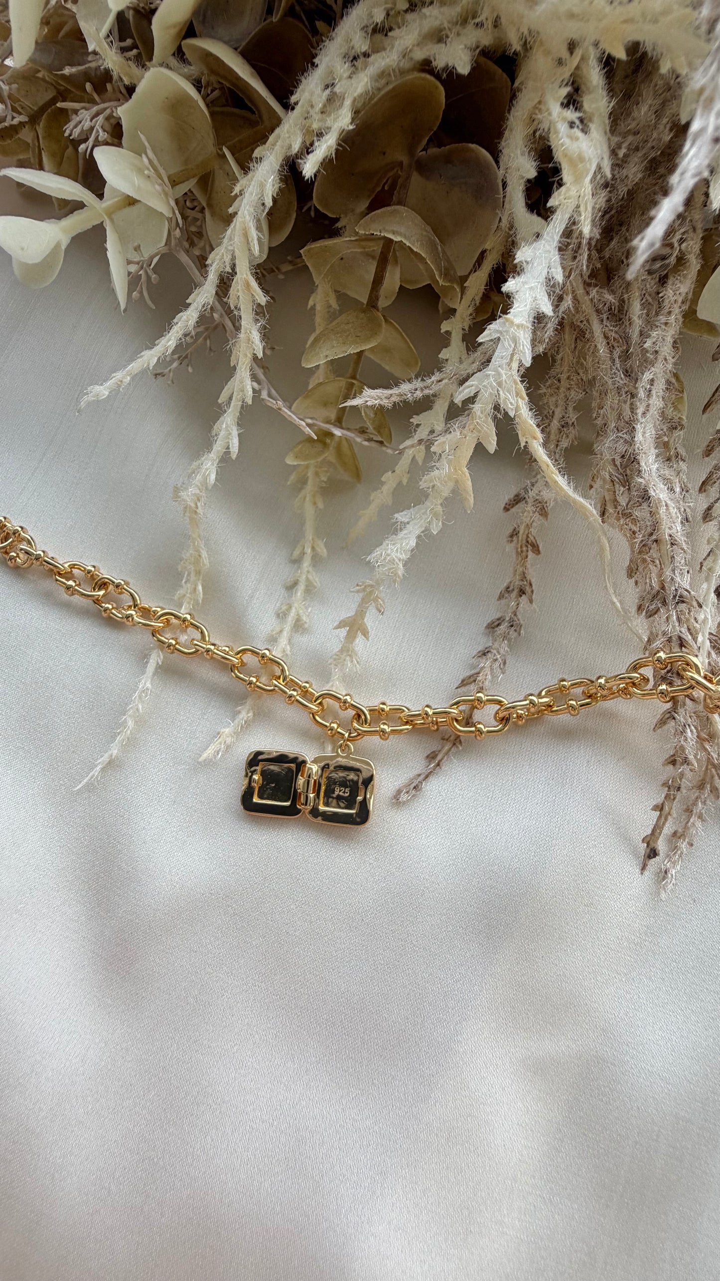Dawn Bracelet Locket in Gold Vermeil