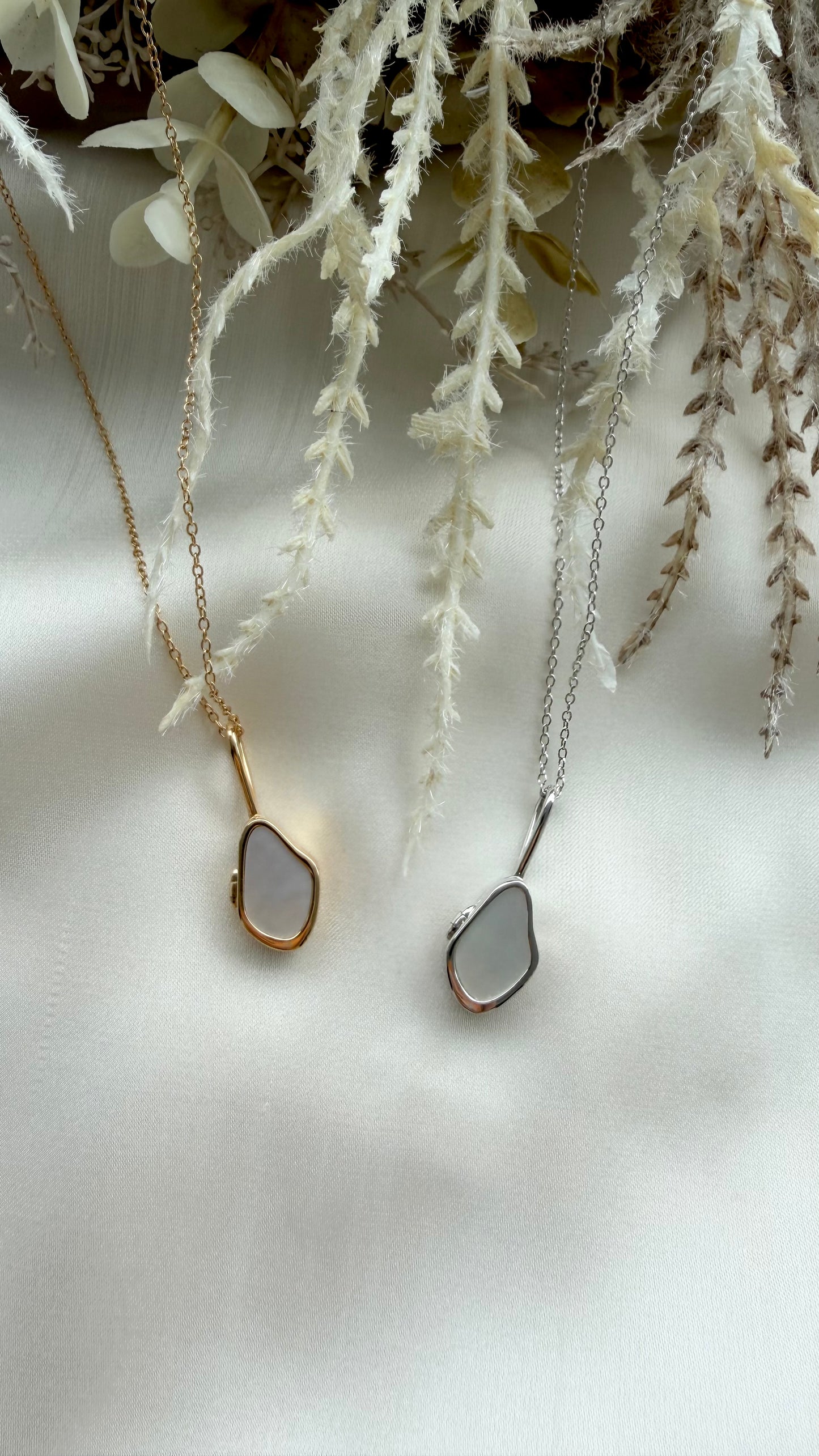 Islet Locket in Gold Vermeil (Backorder)