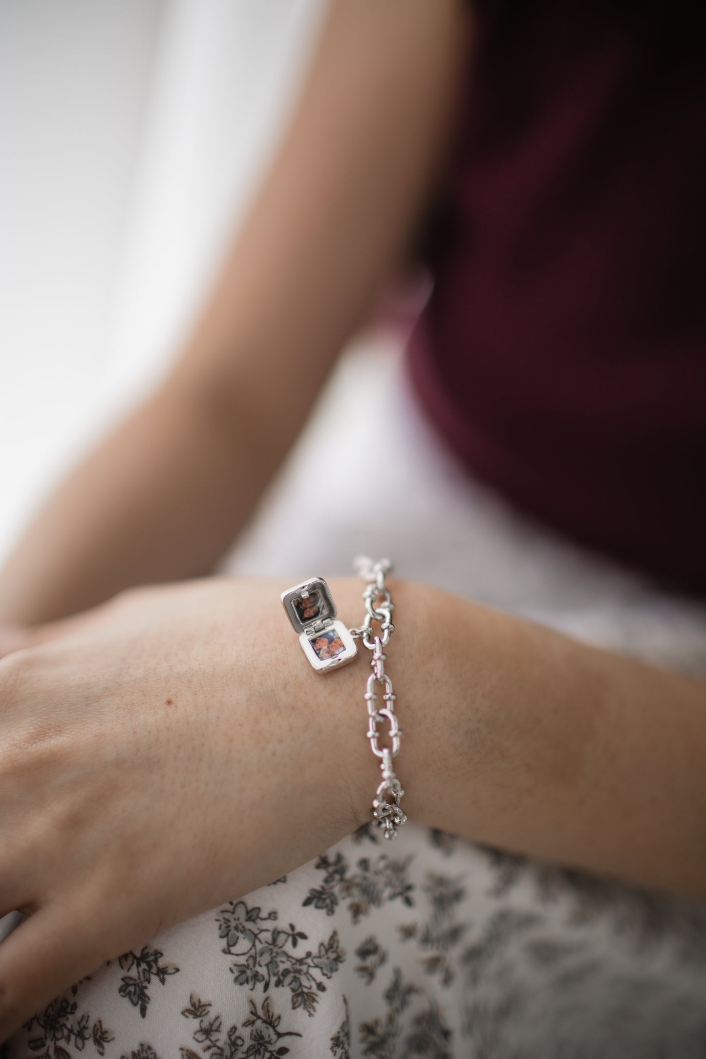Dawn Bracelet Locket in silver  (Preorder)