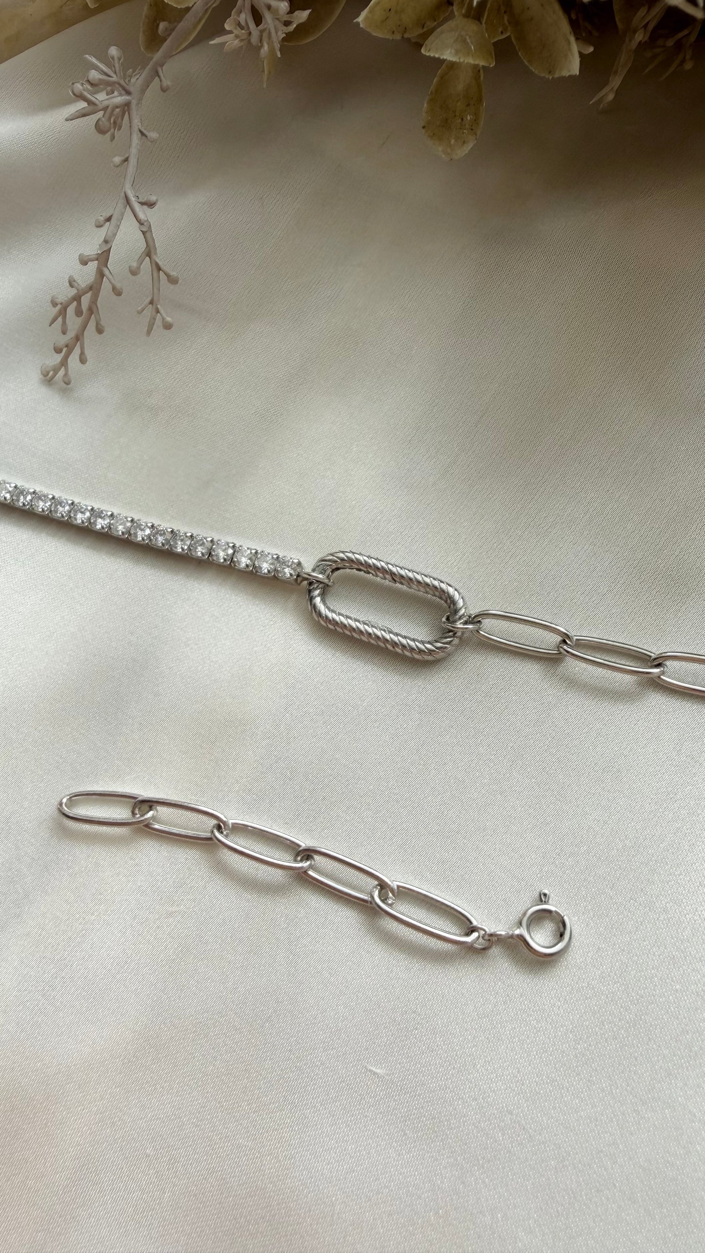 (Backorder) Tennis Paper Clip Charm Locket Bracelet (Chain Only - Silver)