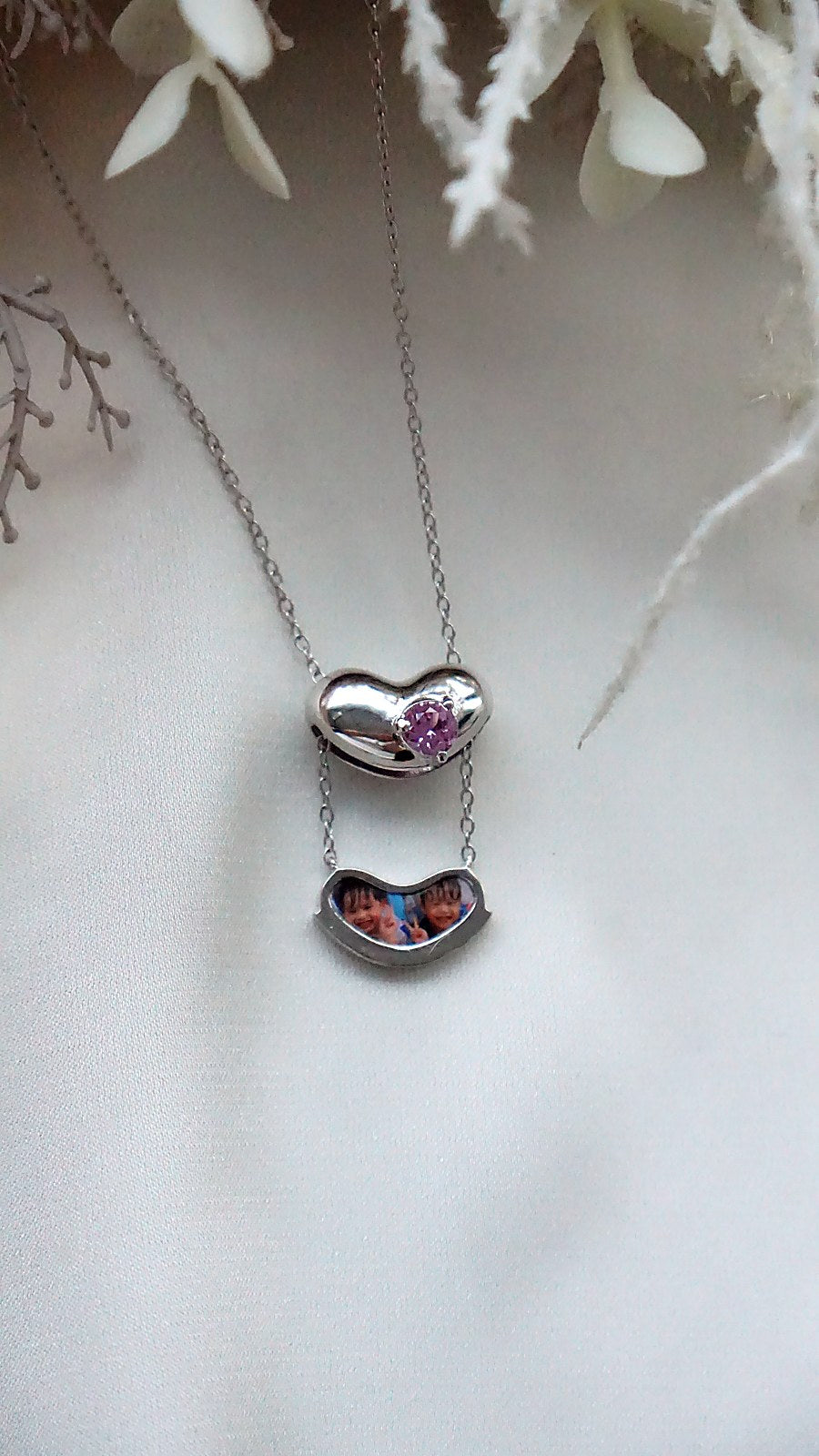 Pebble Locket - Limited Edition x Kara Edit (Solid Gold)