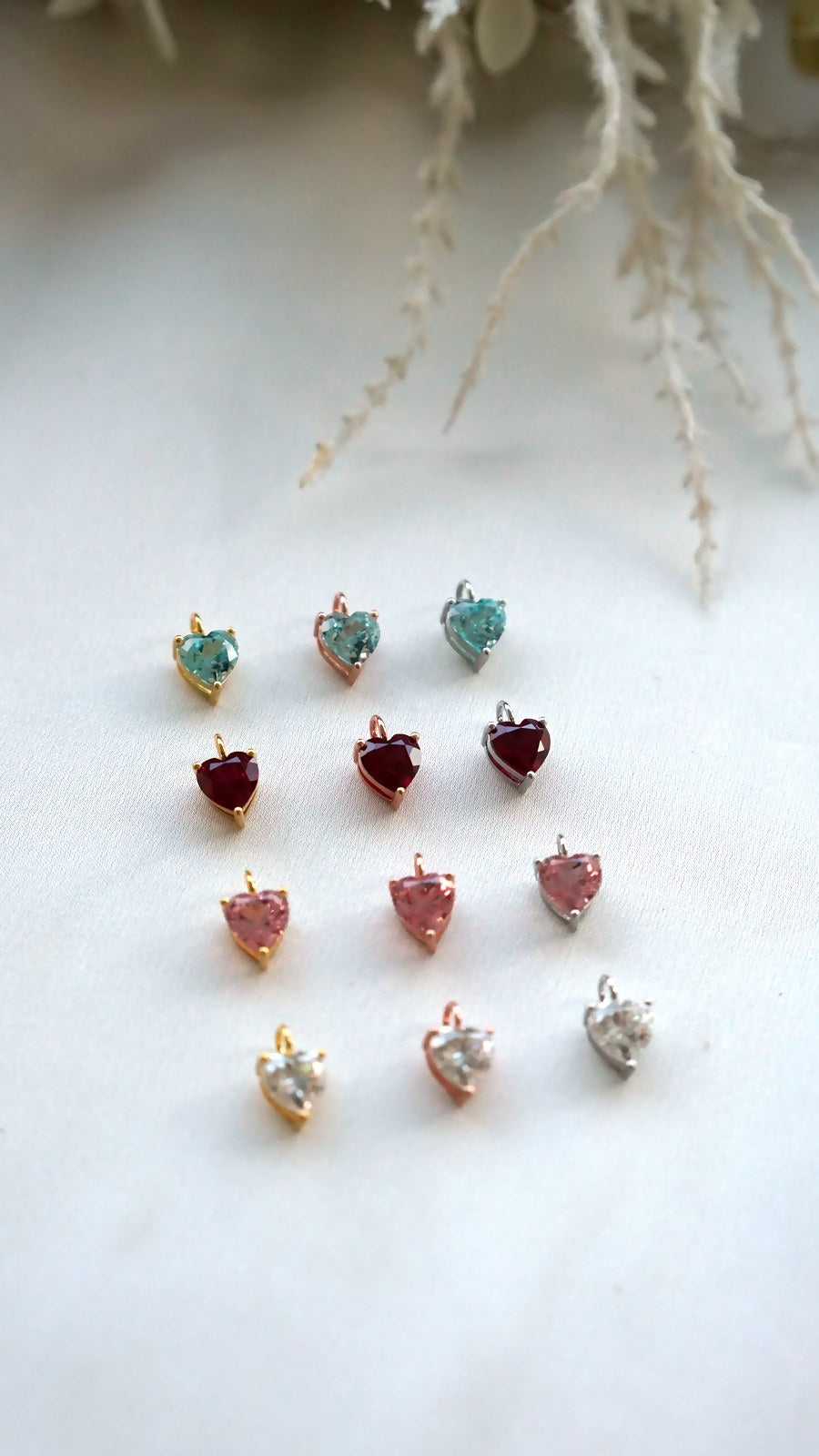 Heart-Shaped Brillant Cut Labgrown Gemstones