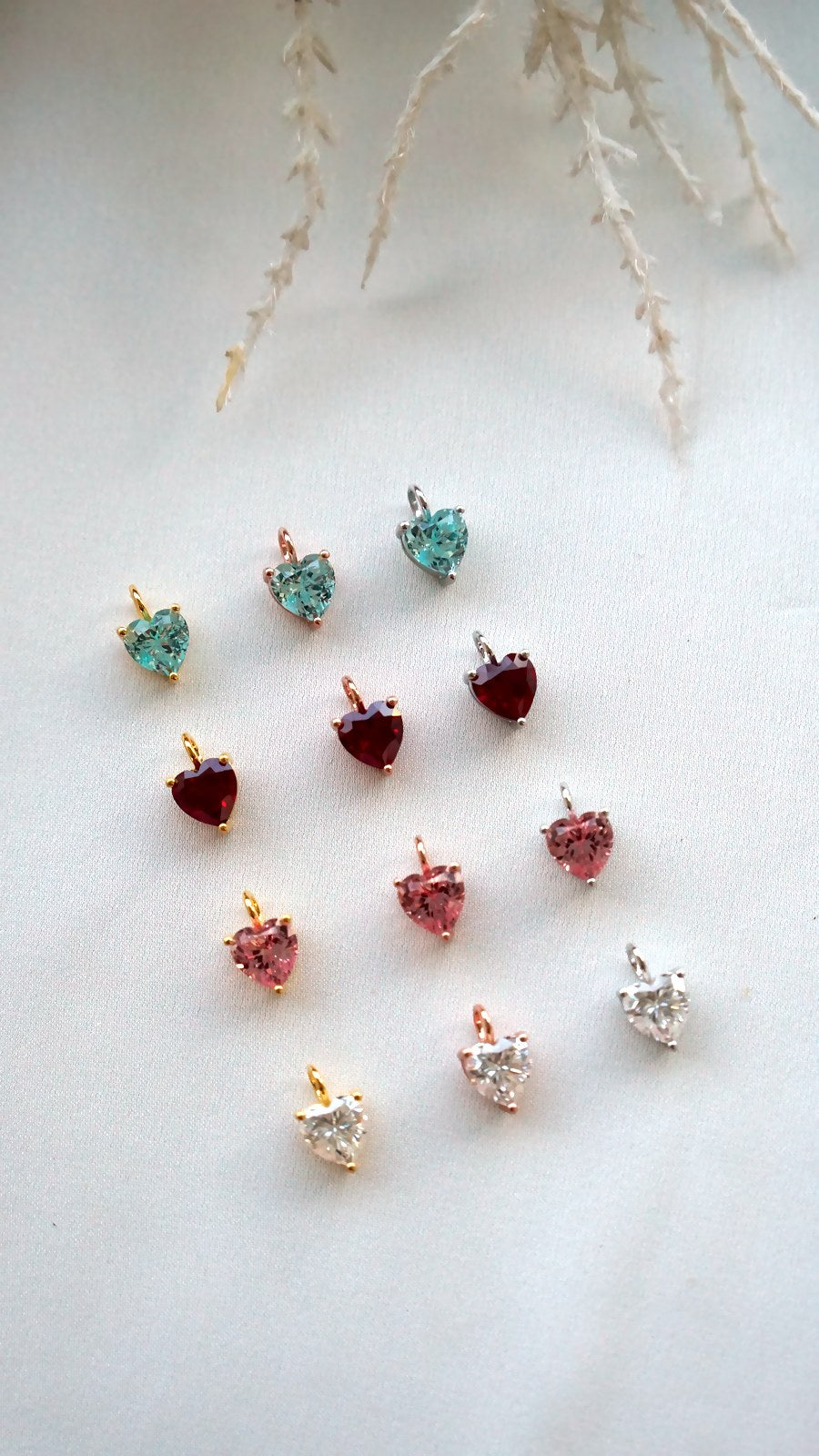 Heart-Shaped Brillant Cut Labgrown Gemstones