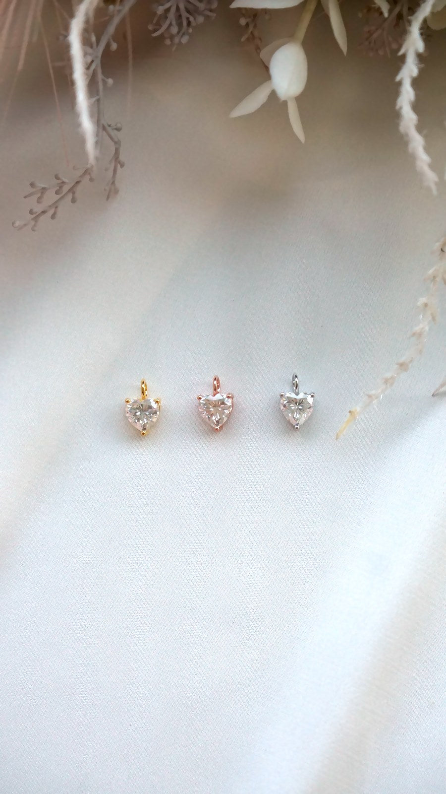 Heart-Shaped Brillant Cut Labgrown Gemstones