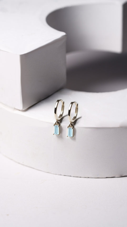 (Instock) 18K Baguette Swing Earrings (Aquamarine)