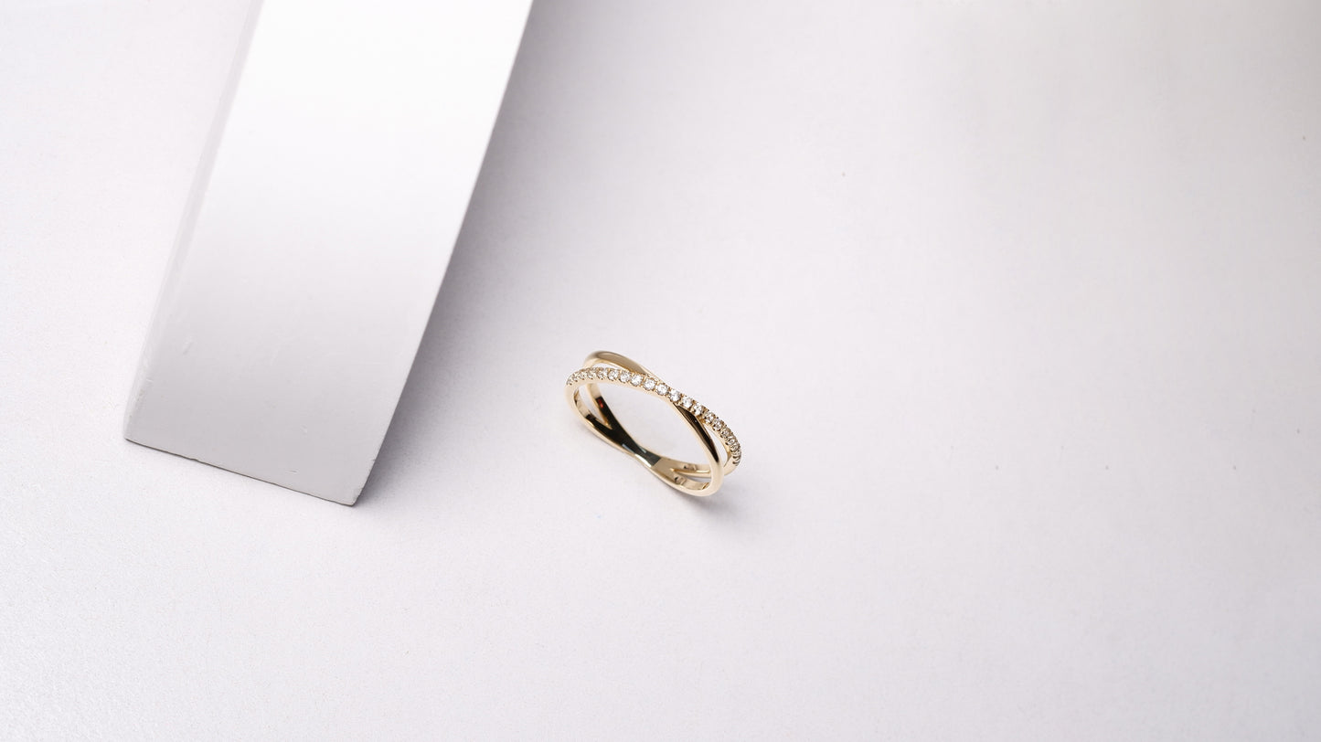 (Instock) 18K Diamond Cross Ring