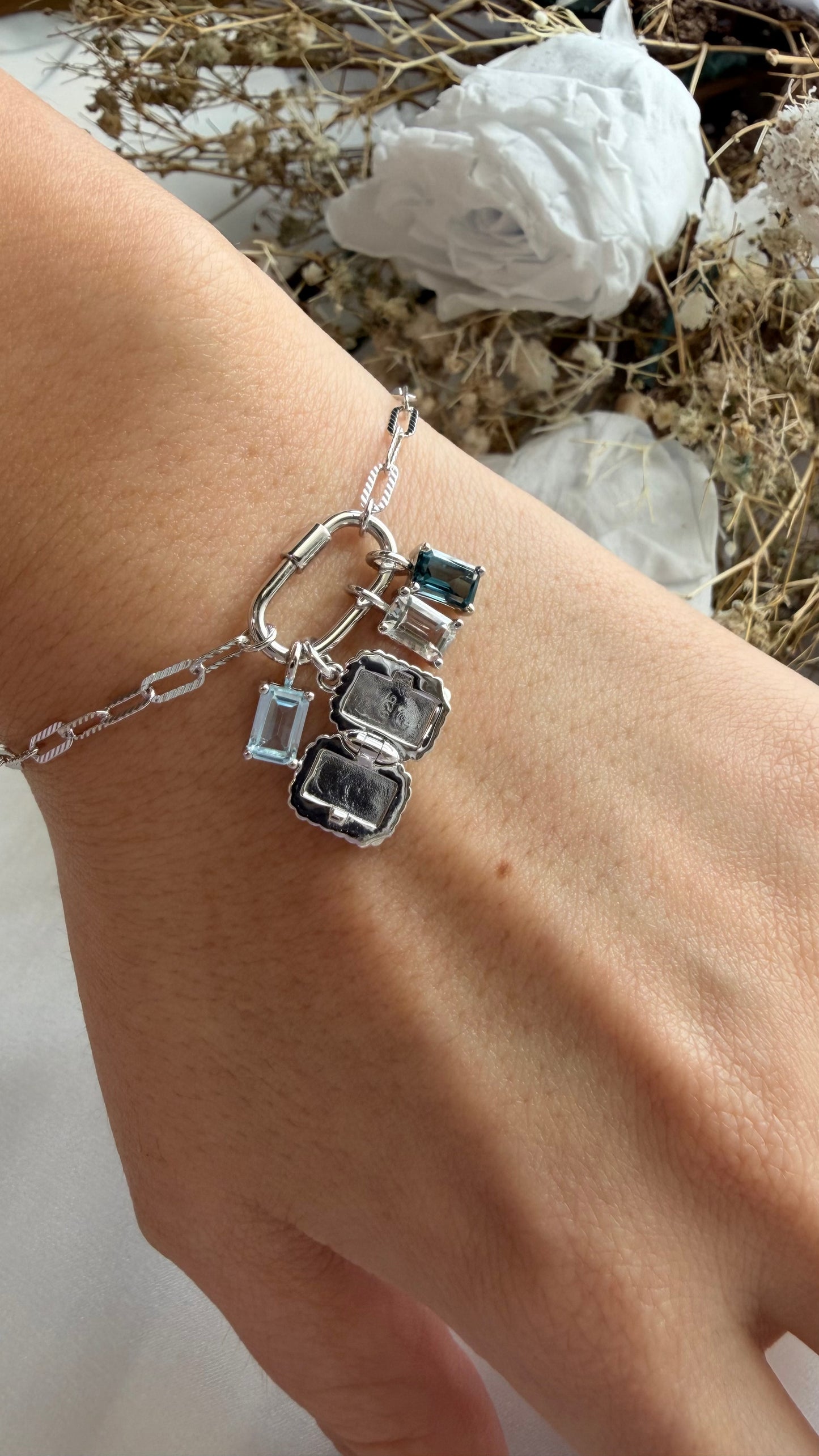 (Backorder) Charm Locket Bracelet (Silver)