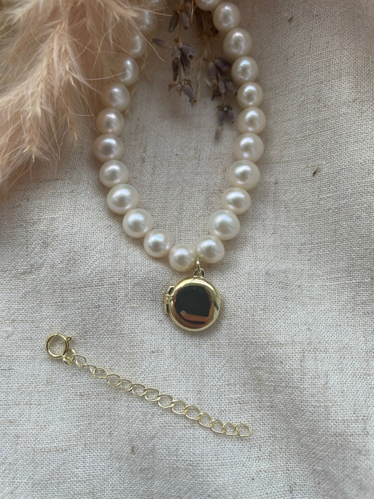 (Preorder) Pearl Bracelet Locket - Solid Gold 18K